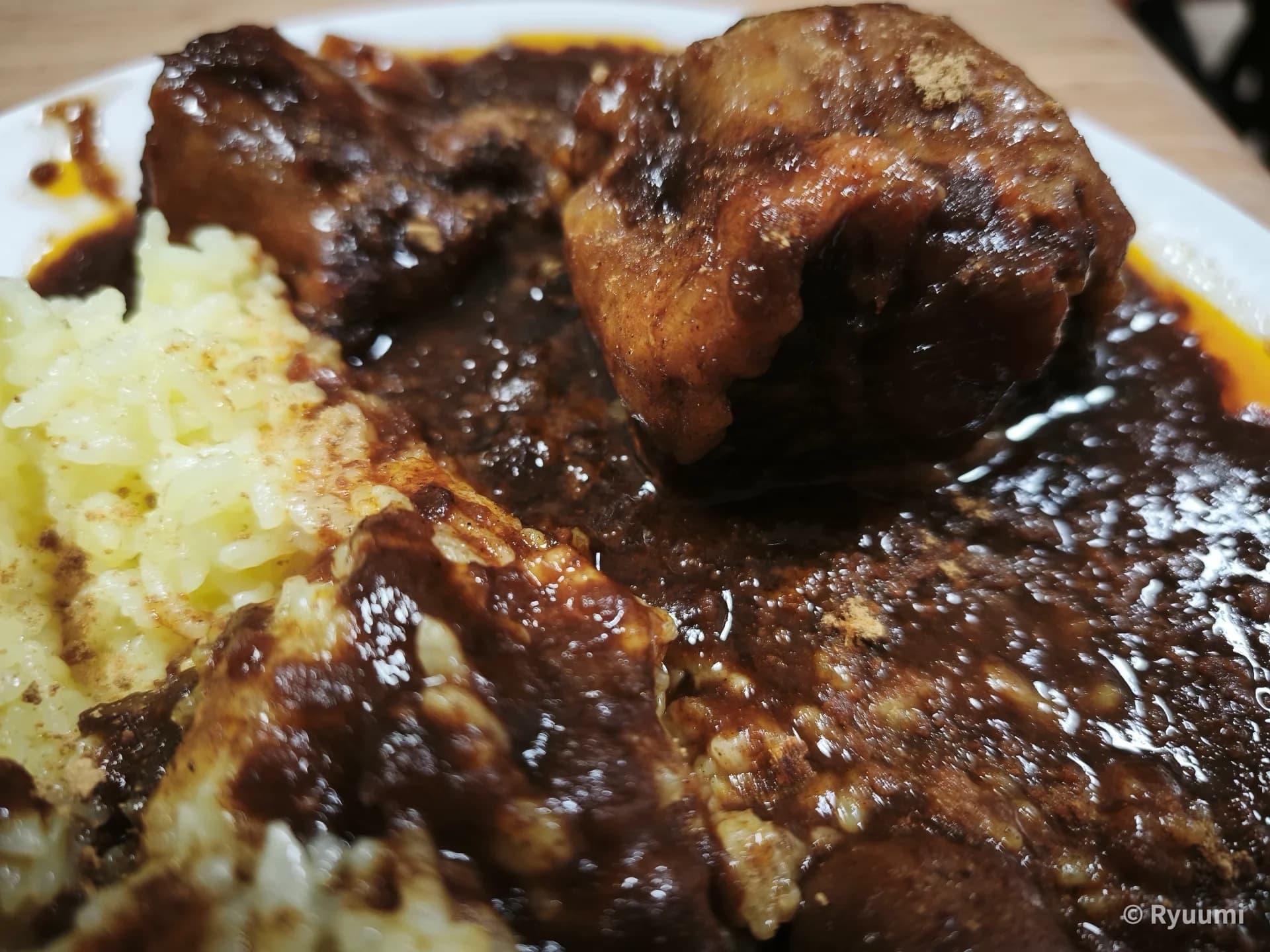 Meat That Falls Apart with a Spoon and Magical Separate Spices